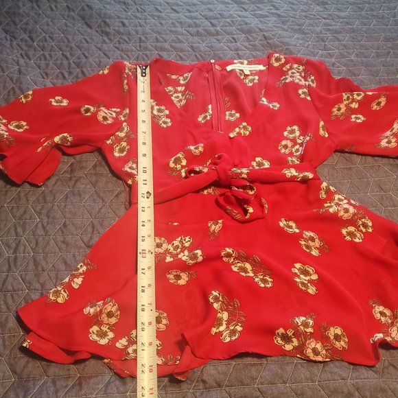 CUPCAKES & CASHMERE TIPTON Floral Cherry Blossom Blouse Top Peplum Hem Size S - Picture 12 of 12